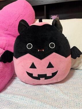Emily the Bat Squishmallow